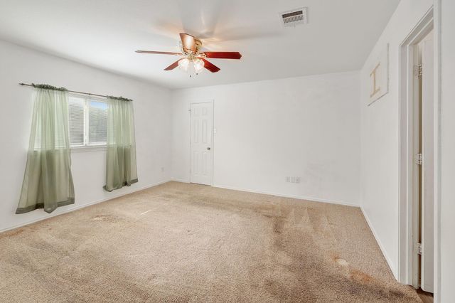1621 Apollo CIR, Round Rock, TX 78664