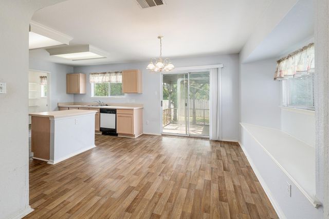 1621 Apollo CIR, Round Rock, TX 78664