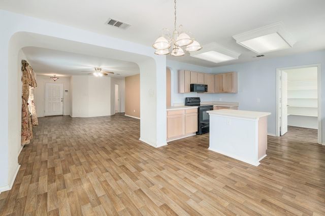 1621 Apollo CIR, Round Rock, TX 78664