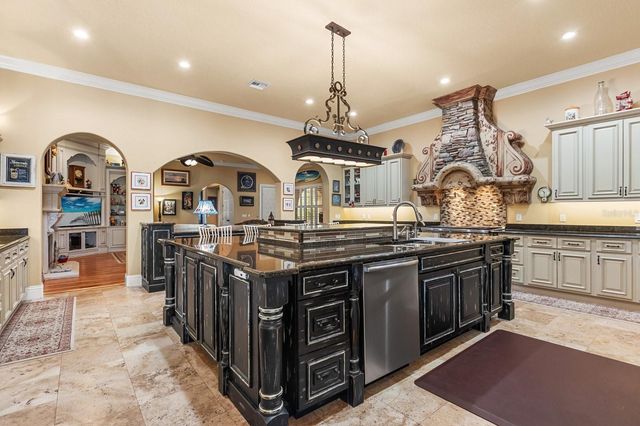 9400 LAWS RD, Clermont, FL 34714