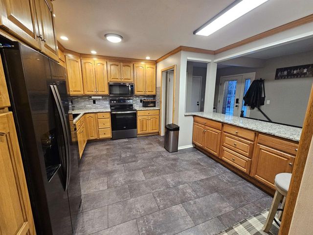 S2943 Fairway Drive, Reedsburg, WI 53959