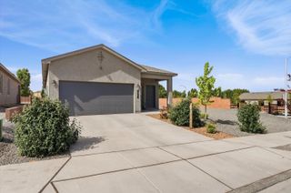 10543 Valedon Lane SW, Albuquerque, NM 87121