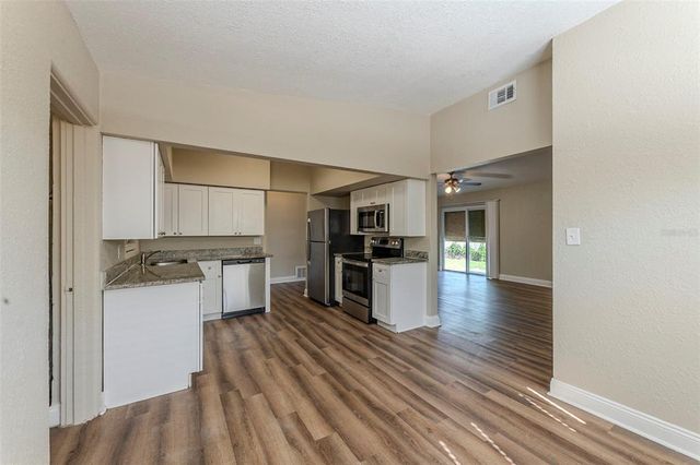 5201 PALISADES DRIVE, Orlando, FL 32808