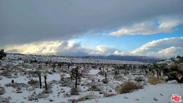 2 Indio Avenue, Yucca Valley, CA 92284