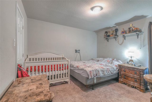 16701 E Hammon, Montgomery, TX 77316