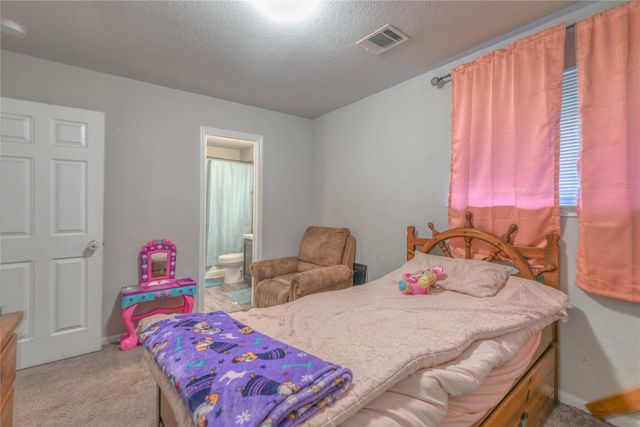 16701 E Hammon, Montgomery, TX 77316