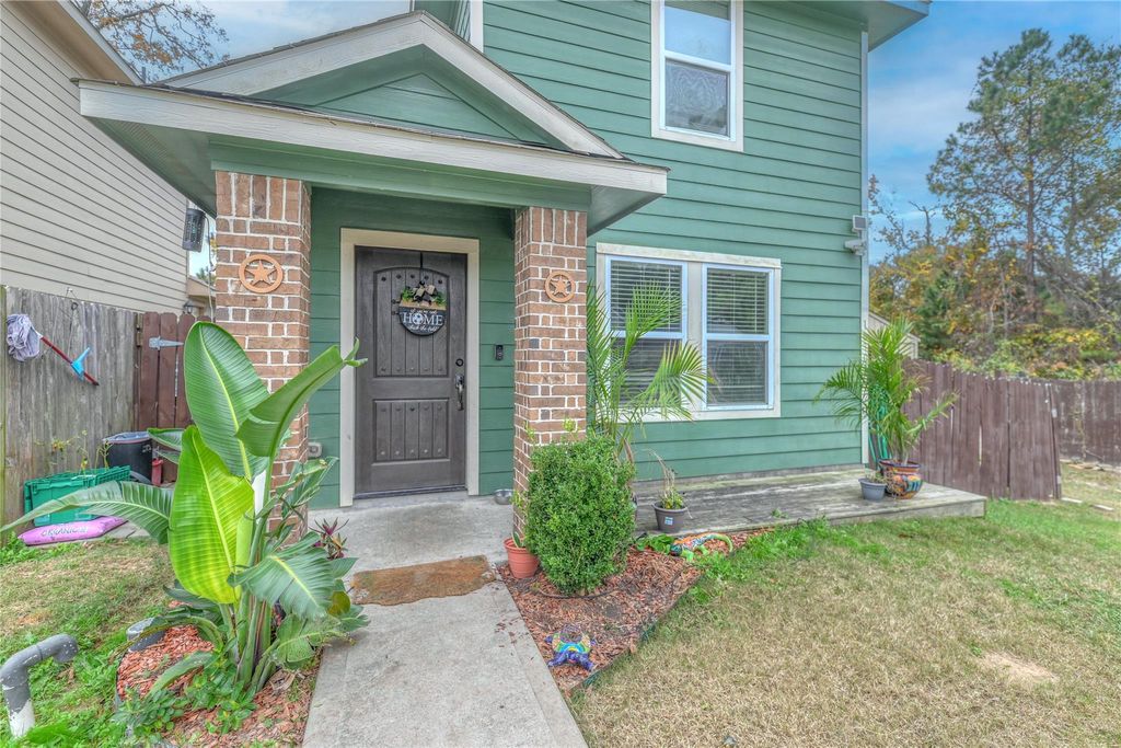 16701 E Hammon, Montgomery, TX 77316