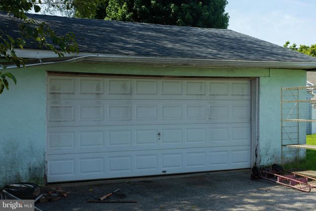 1 1ST AVE, Glen Burnie, MD 21061