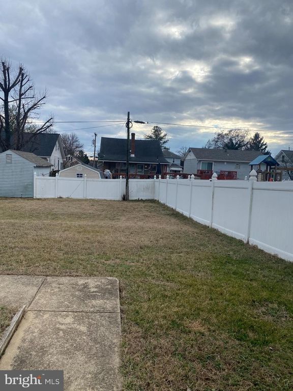 1 1ST AVE, Glen Burnie, MD 21061
