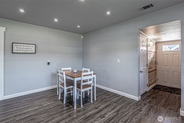 411 Corrin Avenue SE, Orting, WA 98360