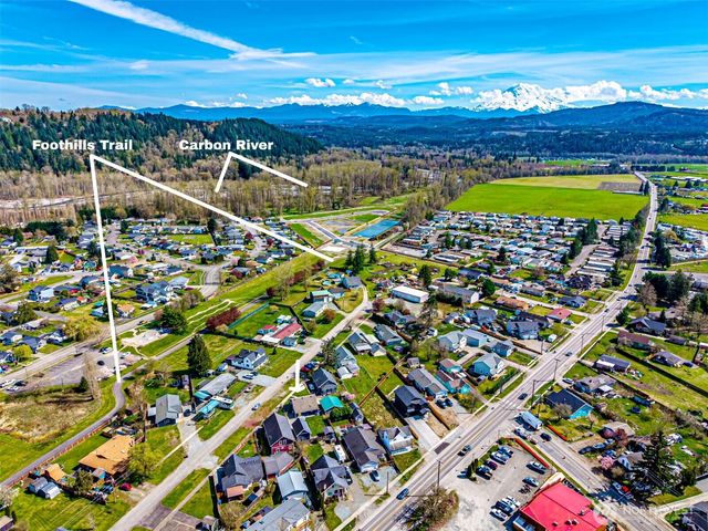 411 Corrin Avenue SE, Orting, WA 98360