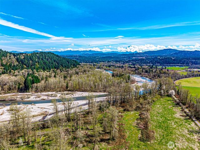 411 Corrin Avenue SE, Orting, WA 98360