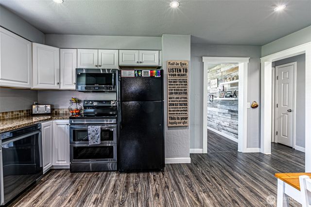 411 Corrin Avenue SE, Orting, WA 98360