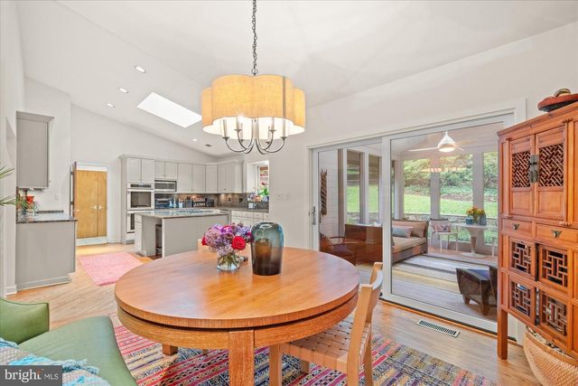 6800 MELODY LN, Bethesda, MD 20817