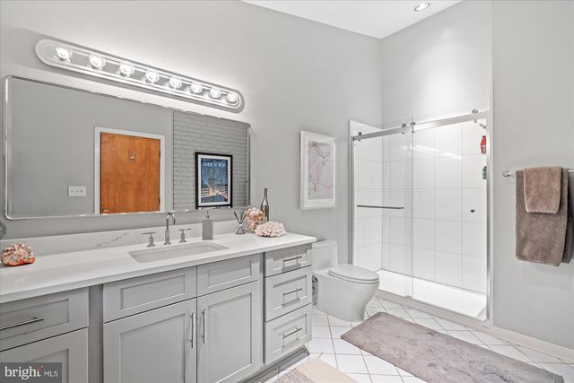 6800 MELODY LN, Bethesda, MD 20817