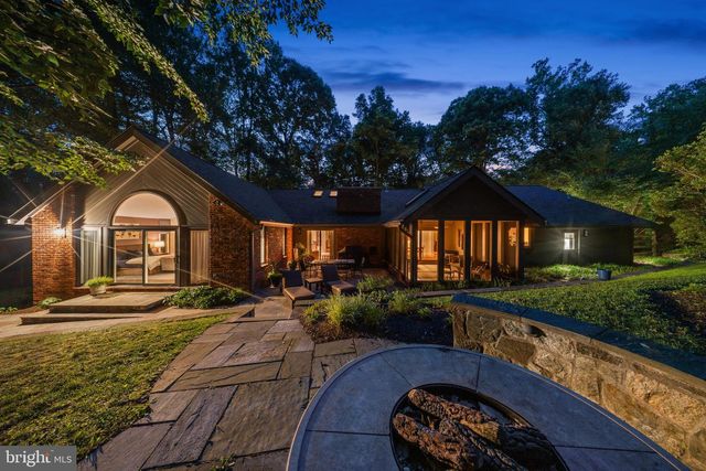 6800 MELODY LN, Bethesda, MD 20817