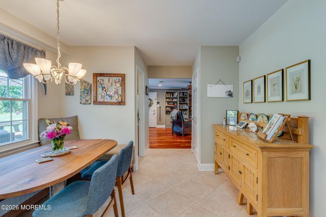 15 Corral Drive, Hamilton, NJ 08620
