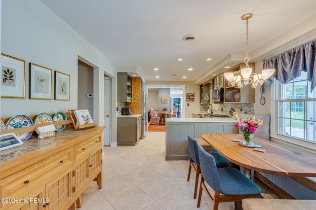 15 Corral Drive, Hamilton, NJ 08620