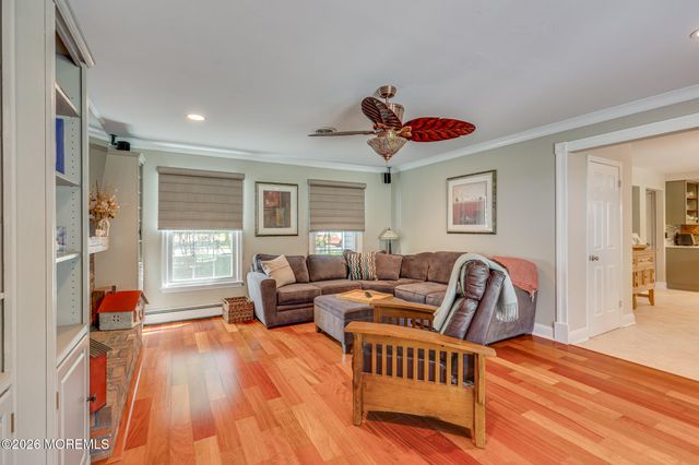 15 Corral Drive, Hamilton, NJ 08620