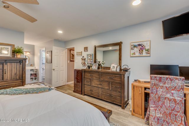 15 Corral Drive, Hamilton, NJ 08620
