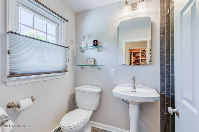 15 Corral Drive, Hamilton, NJ 08620