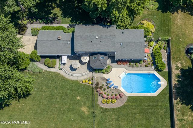15 Corral Drive, Hamilton, NJ 08620