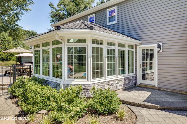 15 Corral Drive, Hamilton, NJ 08620