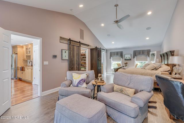 15 Corral Drive, Hamilton, NJ 08620