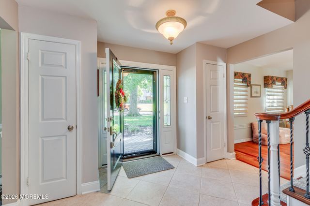 15 Corral Drive, Hamilton, NJ 08620