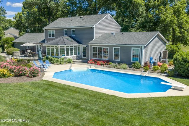 15 Corral Drive, Hamilton, NJ 08620