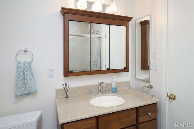 4928 Buckingham Court 1E, St Louis, MO 63108