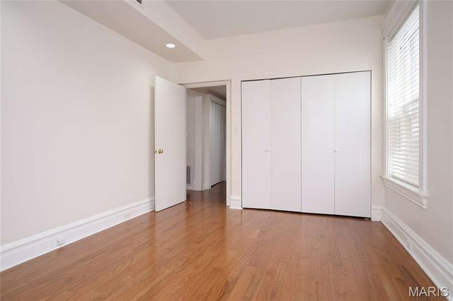 4928 Buckingham Court 1E, St Louis, MO 63108