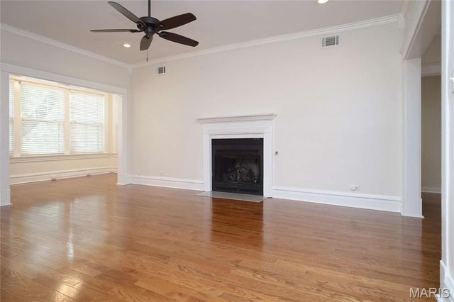 4928 Buckingham Court 1E, St Louis, MO 63108