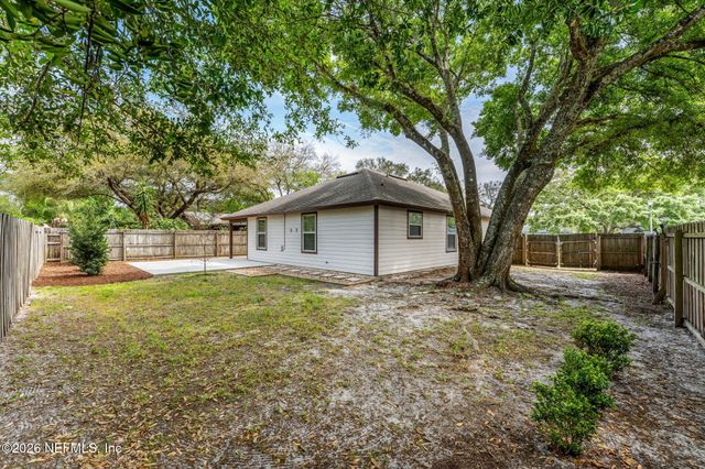 2727 MC CORMICK WOODS Drive, Jacksonville, FL 32225