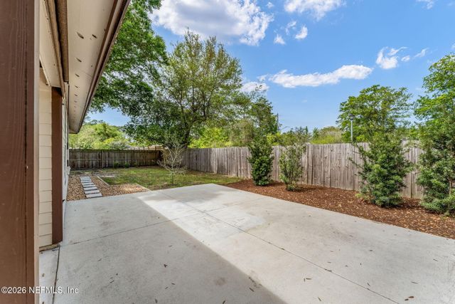 2727 MC CORMICK WOODS Drive, Jacksonville, FL 32225