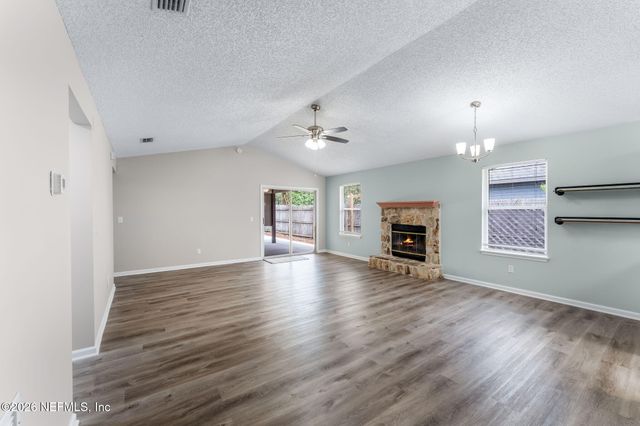 2727 MC CORMICK WOODS Drive, Jacksonville, FL 32225