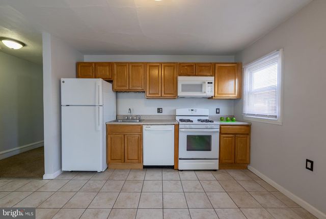 705 COLLINGS AVE, Collingswood, NJ 08107