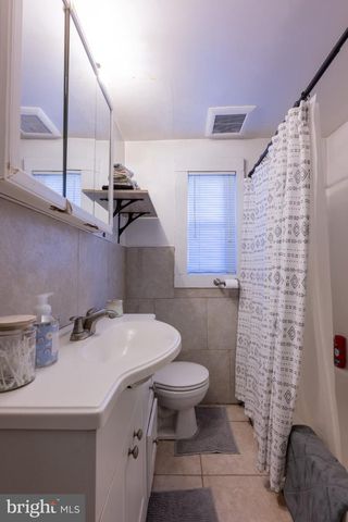 705 COLLINGS AVE, Collingswood, NJ 08107