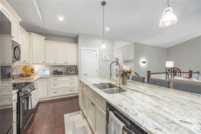 348 Olivet Lane, Fletcher, NC 28732