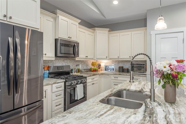 348 Olivet Lane, Fletcher, NC 28732
