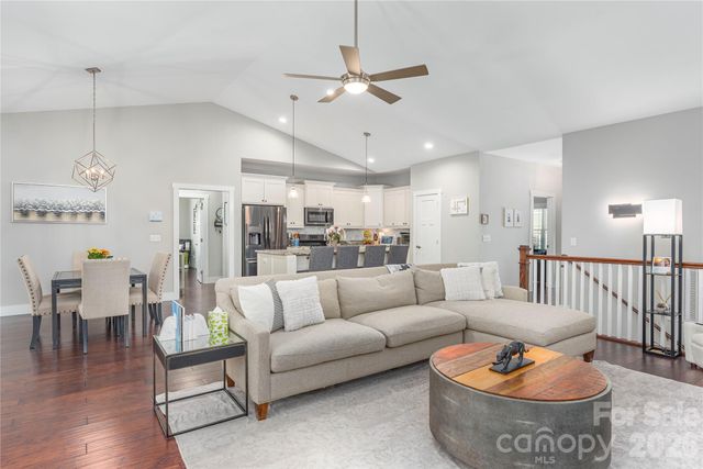 348 Olivet Lane, Fletcher, NC 28732