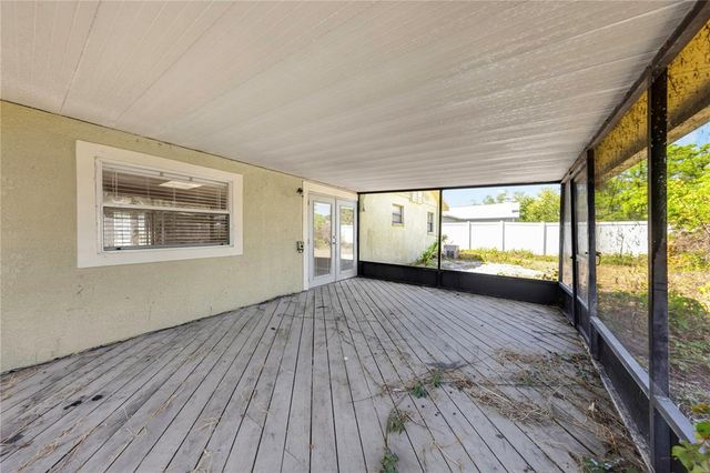 1137 54TH AVENUE S, St Petersburg, FL 33705