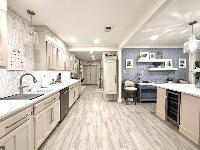 418 N HIGHLAND ST, Memphis, TN 38122