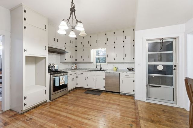 817 W Long Street, Stephenville, TX 76401