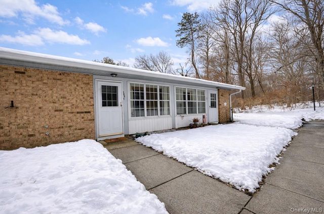 306 Torquay Court E, Ridge, NY 11961