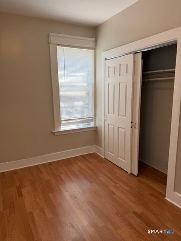 119 Hobart Street 2nd floor, New Haven, CT 06511