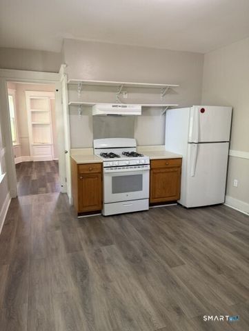 119 Hobart Street 2nd floor, New Haven, CT 06511