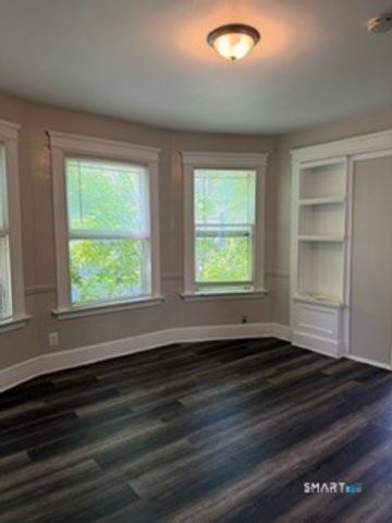119 Hobart Street 2nd floor, New Haven, CT 06511