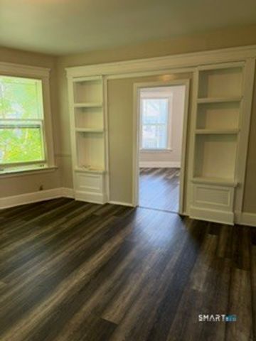 119 Hobart Street 2nd floor, New Haven, CT 06511