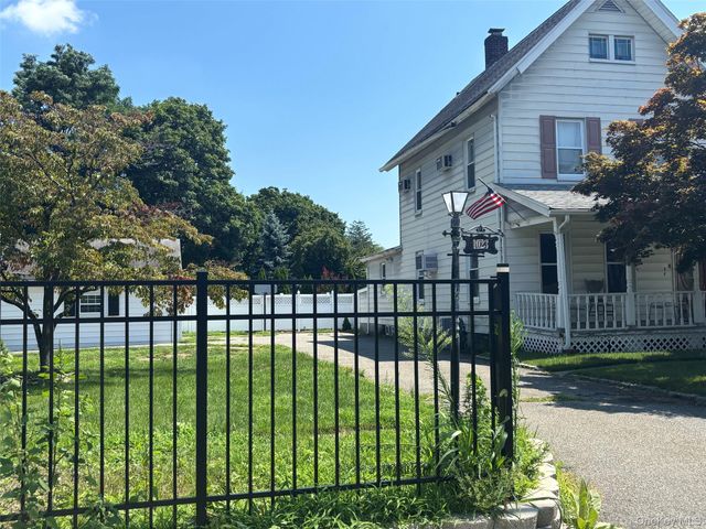 1023 Newbridge Road, Bellmore, NY 11710